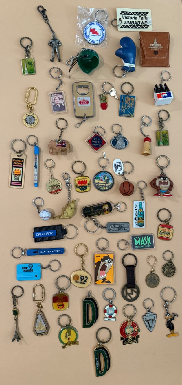 50 Vintage Keychain Lot 80s 90s NBA Looney Tunes Travel Advertising Souvenir